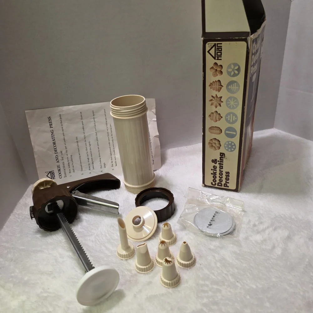 Vintage Hoan Cookie & Decorating Press 1979‎ 3 Discs 6 nozzles Style 25151